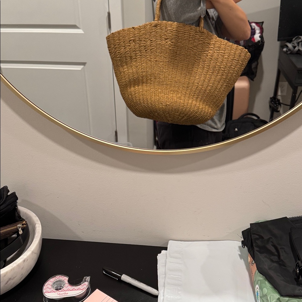 Abercrombie Tan Woven Tote Bag - Picture 2 of 3